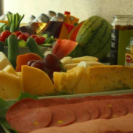 Hotel Marmara Deluxe 3*