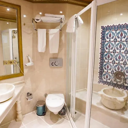 Hotel Marmara Deluxe 3*