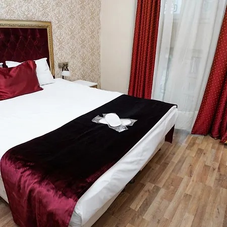 Marmara Deluxe מלון