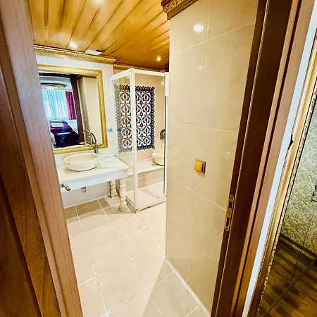 Hotel Marmara Deluxe Istanbul