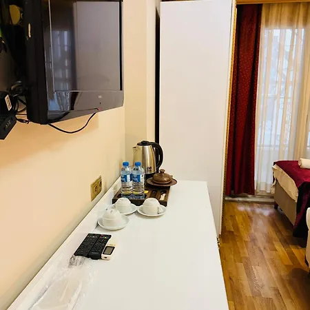 Hotel Marmara Deluxe 3*