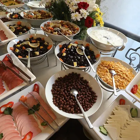 Hotel Marmara Deluxe 3*