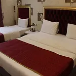 Marmara Deluxe Hotel 3*