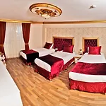 Marmara Deluxe Hotel 3*