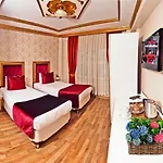Marmara Deluxe Hotel 3*